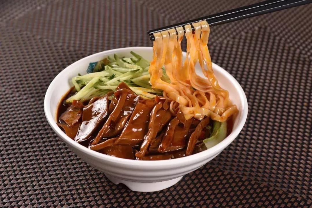 母亲的手擀面