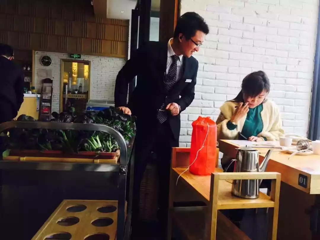 你觉得什么样的服务才称得上有水平？