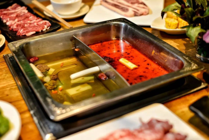 寻鲜纪的山泉锅底，藏着怎样的秘密……