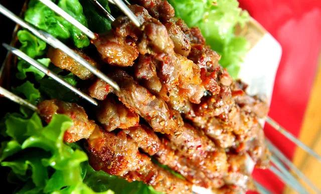 有一种美食叫别人的朋友圈，集合！阿仲给你呼叫闺蜜-男友的理由